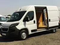 Used Peugeot Boxer Premium 140 HP (102 kW) 2023 White Van