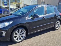 Gebraucht Peugeot 308 Active 120 PS (88 kW) 2011 Schwarz Kleinwagen
