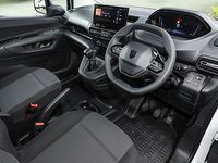 Used Peugeot Partner 131 HP (96 kW) 2026 White MPV