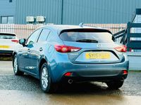 Used Mazda 3 120 HP (88 kW) 2015 Blue Hatchback