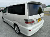 Usado Toyota Alphard 2008 Branco Monovolume
