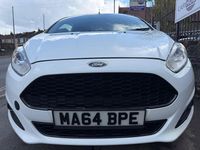 Used Ford Fiesta Zetec 82 HP (60 kW) 2014 White Hatchback