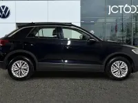 Used VW T-Roc Life 150 HP (110 kW) 2023 Black SUV