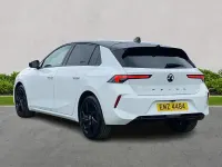 Begagnad Vauxhall Astra S 130 HK (95 kW) 2024 Vit Halvkombi