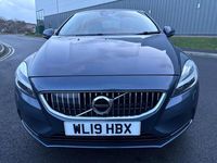 Used Volvo V40 Inscription 152 HP (111 kW) 2019 Blue Hatchback