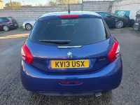 Used Peugeot 208 Allure 95 HP (69 kW) 2013 Blue Hatchback
