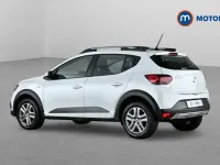 Used Dacia Sandero Comfort 91 HP (66 kW) 2022 White Hatchback