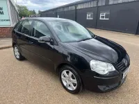 Begagnad VW Polo Match 70 HK (51 kW) 2009 Svart Halvkombi