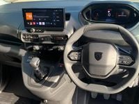 New Peugeot Partner S 101 HP (74 kW) 2026 White MPV