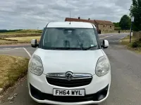 Used Vauxhall Combo Sportive 105 HP (77 kW) 2015 White MPV