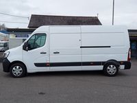 used Renault Master LM35dCi 135 Business+ Medium Roof Van