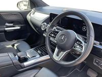 Begagnad Mercedes B180 Active 2020 Vit Minibuss