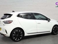 Used Renault Clio V Techno 143 HP (105 kW) 2024 White Hatchback