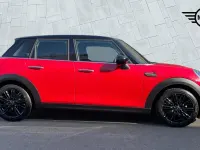 Used Mini Cooper Exclusive 134 HP (98 kW) 2024 Red Hatchback