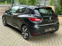 Begagnad Renault Clio IV Dynamique 90 HK (66 kW) 2013 Svart Halvkombi