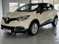 Second-hand Renault Captur Dynamique 90 CP (66 kW) 2016 Alb SUV