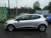 Used Renault Clio Dynamique 90 HP (66 kW) 2016 Silver Hatchback