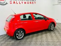 Used Fiat Punto Easy Plus 69 HP (50 kW) 2016 Red Hatchback