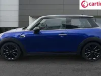 Used Mini Cooper Classic 136 HP (100 kW) 2020 Blue Hatchback