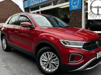 Used VW T-Roc Life 150 HP (110 kW) 2023 Red SUV