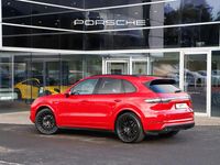 Used Porsche Cayenne 462 HP (339 kW) 2021 Red SUV