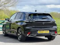 Second-hand Peugeot 308 Allure 130 CP (95 kW) 2022 Negru Hatchback