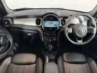 Used Mini Cooper Exclusive 134 HP (98 kW) 2023 Red Hatchback