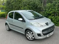 Begagnad Peugeot 107 68 HK (50 kW) 2010 Silver Halvkombi