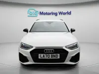 Usado Audi A4 Black Edition 148 CV (108 kW) 2021 Blanco Familiar