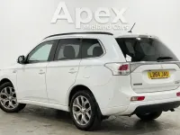 Used Mitsubishi Outlander P-HEV 2014 White Estate