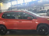 Used Peugeot 2008 Active 68 HP (50 kW) 2015 Red SUV