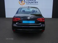 Usado VW Jetta SE 150 HP (110 kW) 2015 Preto Sedan