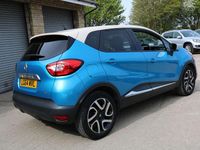 Used Renault Captur Dynamique 90 HP (66 kW) 2014 Blue/cream SUV