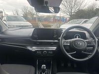 Used Hyundai i20 SE 100 HP (73 kW) 2021 White Hatchback