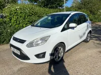Używany Ford C-MAX Zetec 2014 Biały Minivan