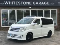 Used Nissan Elgrand S 2006 White MPV