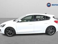 Used Ford Focus ST-Line 125 HP (91 kW) 2021 White Hatchback