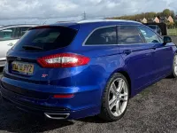 Usado Ford Mondeo Titanium 180 HP (132 kW) 2016 Azul Carrinha