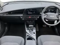 Begagnad Kia Niro 141 HK (103 kW) 2023 Vit SUV