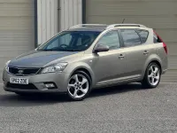 Used Kia Ceed 2012 Silver Hatchback