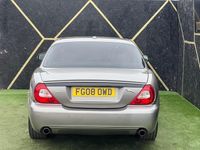 Usado Jaguar XJ 207 HP (152 kW) 2008 Cinzento Sedan