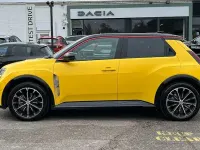 New Renault 5 E-Tech Iconic 110 kW (150 HP) 2026 Hatchback