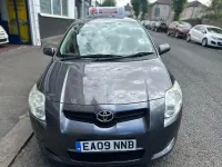 Used Toyota Auris 124 HP (91 kW) 2009 Grey Hatchback