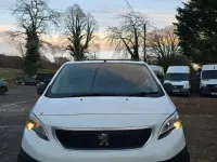 Begagnad Peugeot Expert S 2017 Vit Van