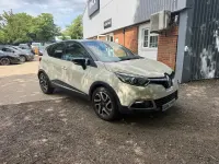 Used Renault Captur Dynamique 90 HP (66 kW) 2013 Cream/black SUV