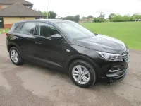 Usado Vauxhall Grandland X S 130 HP (95 kW) 2019 Preto SUV