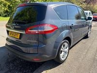Usado Ford S-MAX Titanium 163 HP (119 kW) 2014 Cinzento Monovolume