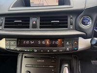 Used Lexus CT200h Executive Line 2017 White Hatchback