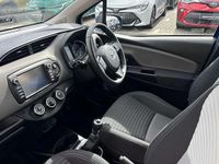 Used Toyota Yaris 109 HP (80 kW) 2019 Blue Hatchback