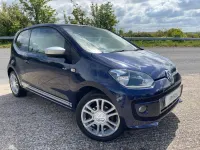 Begagnad VW up! CLUB 2015 Blå Halvkombi